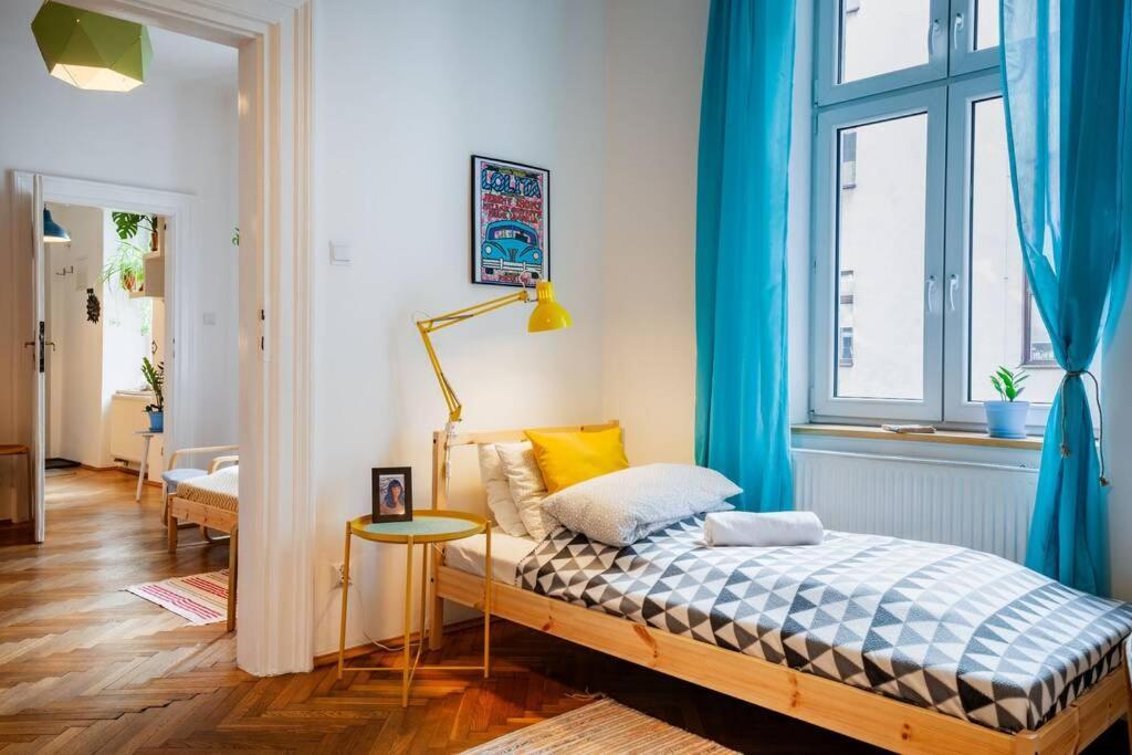 Blue Peace-Apartment With Free Parking In Center For 1-6 People Cracovia Exterior foto